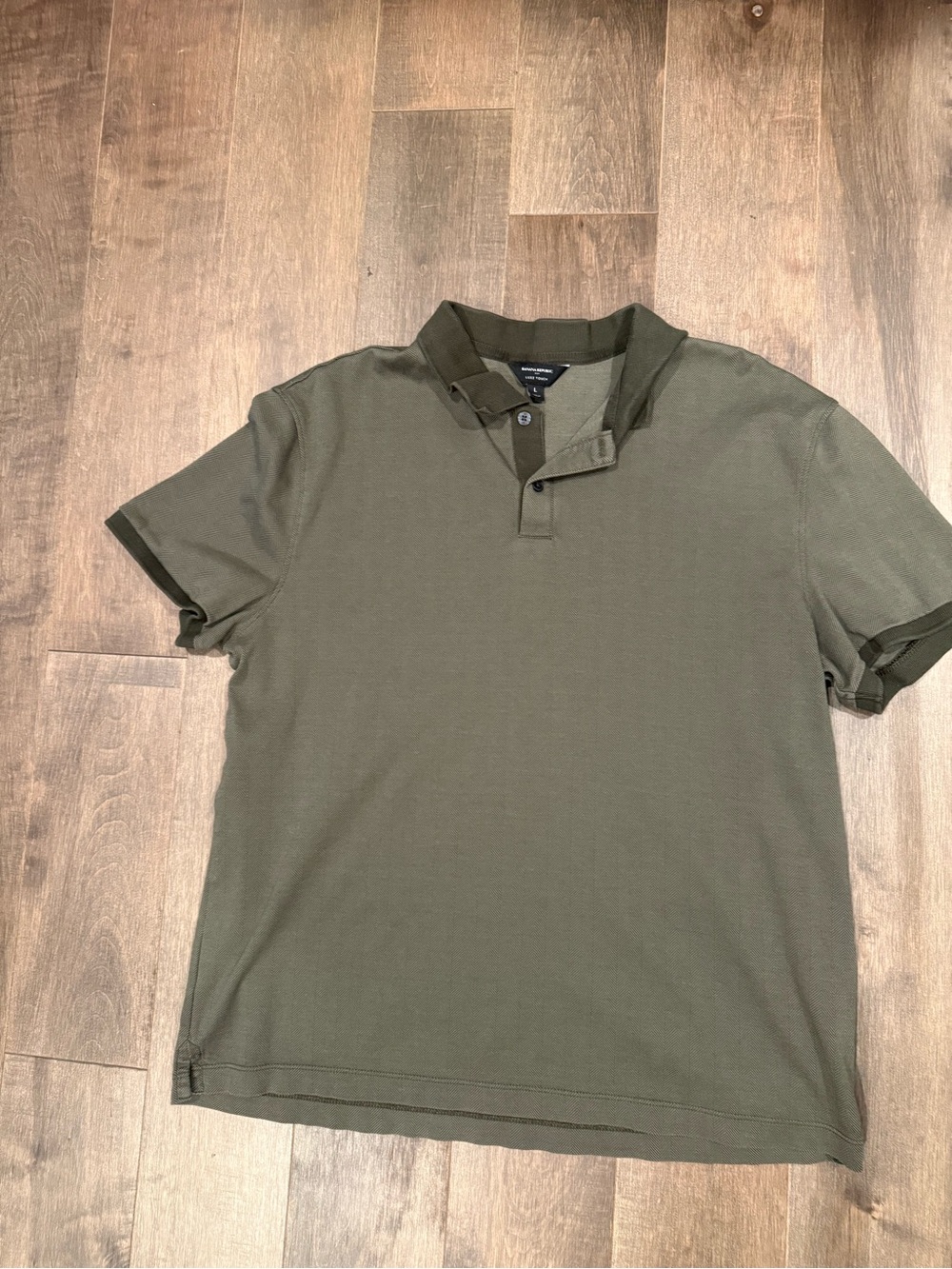 Banana Republic Polo – Size Large mens
